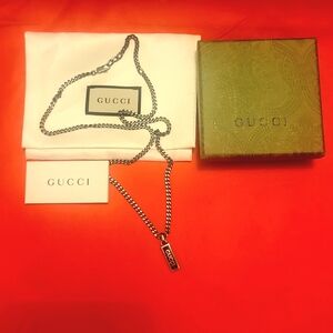 Authentic Unisex Gucci Silver Chain Necklace
